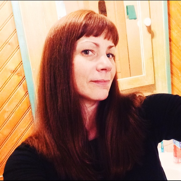 Meet your Posher, Kendra - Picture 2 of 3